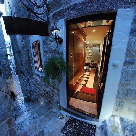 Cattaro Royale Apartment Luaran gambar
